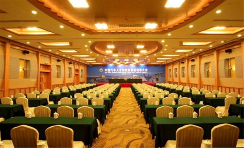 Blue Palace Hotel Jiading Eksteriør billede